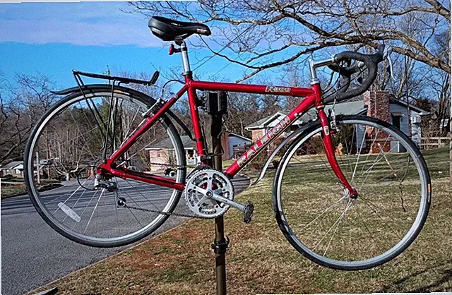 Vintage RALEIGH R300 TOURING Road Bike, Red, Aluminum , 19 in Frame, 700c Wheel